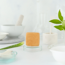 Görseli Galeri görüntüleyiciye yükleyin, Mild Cilt Temizleme Barı, Sabun İçermez, Nazik Cilt Temizliği, Çift Aşamalı Temizlik, Doğal, Vegan, Atıksız