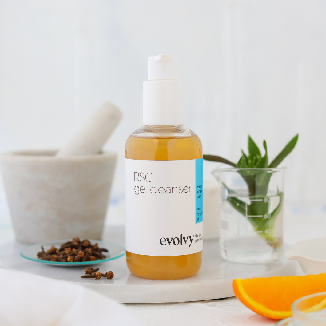RSC Cleansing Gel, Arındırıcı ve Nazik Yüz Temizleme Jeli, Rozalı Ciltlere Özel, Yeşil Çay, Portakal, Karanfil, Cilt Bariyeri Dostu, Doğal, Vegan