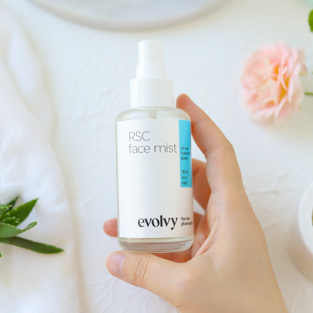 RSC Face Mist: Hyaluronik Asitli Yatıştırıcı Gül Suyu Spreyi, Roza Dostu, Doğal & Temiz İçerik