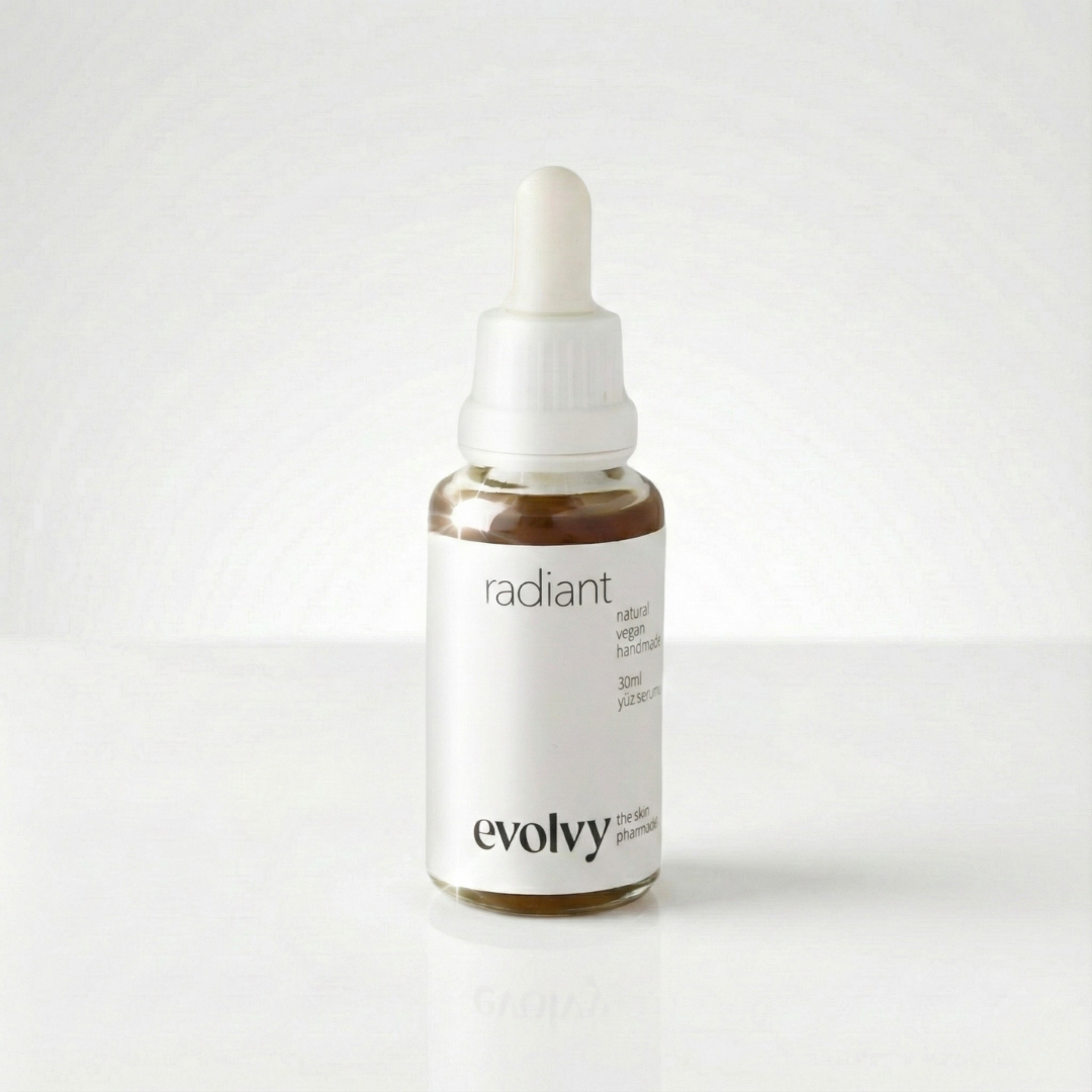Radiant: Leke Karşıtı ve Pürüzsüzleştirici Nazik AHA Peeling Serumu, Roza Dostu, %100 Doğal & Temiz İçerik