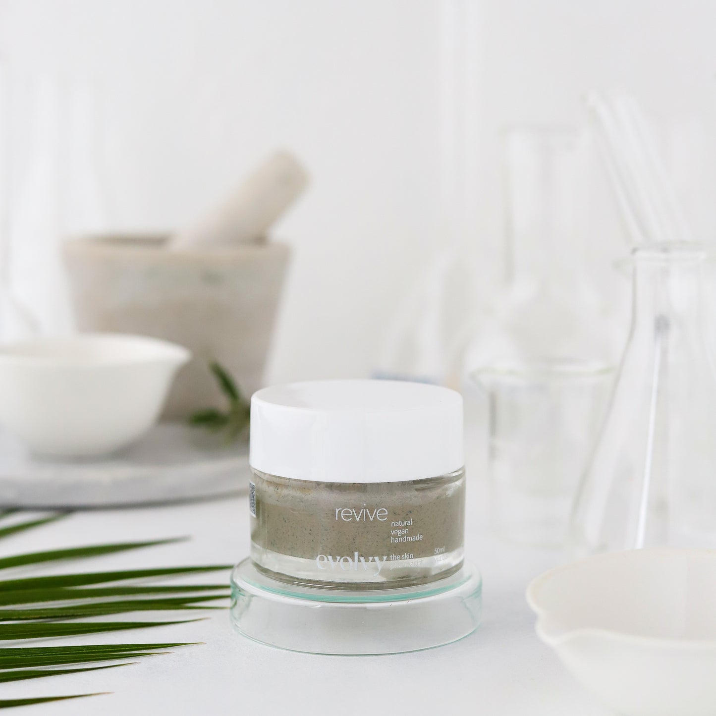 Revive Yüz Bakım Maskesi, Gözenek Temizleyici, Cilt Dengeleyici, Işıltı Verici, Kaolin Kil, Spirulina, Portakal, Doğal, Vegan